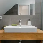 Roy 2br With Castle View, Parking & Ac By Easybnb Premium * براغ