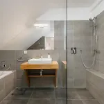Roy 2br With Castle View, Parking & Ac By Easybnb Premium براغ