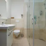 Roy 2br With Castle View, Parking & Ac By Easybnb Premium