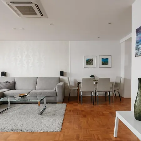 Διαμέρισμα Roy 2 Bdr With Castle View, Parking & Ac *