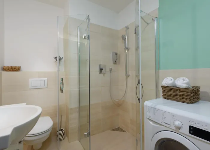 Apartamento Roy 2 Bdr With Castle View, Parking & Ac
